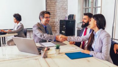Online vs. Traditional Small Business Lenders: Which is Better?