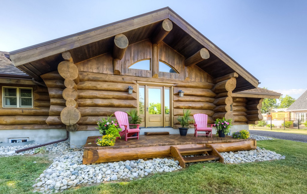 Conquering the Challenges: Techniques, Solutions, and the Art of Log Home Restoration
